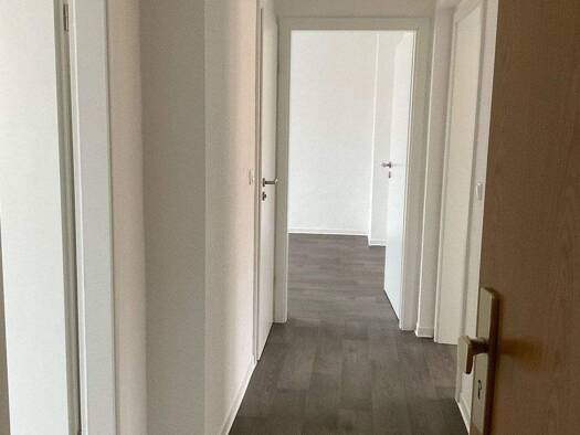 Wohnung zur Miete 353 € 3 Zimmer 62,5 m² frei ab sofort Robert-Koch-Straße 78 Schmölln 04626