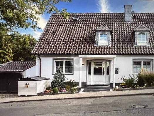 Reihenendhaus zum Kauf 1.100.000 € 7 Zimmer 240 m² 600 m² Grundstück Bergerhausen Essen 45136