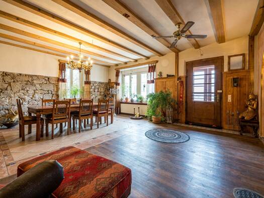 Einfamilienhaus zum Kauf 770.000 € 15 Zimmer 450 m² 2.574 m² Grundstück Riedern am Sand Klettgau 79771