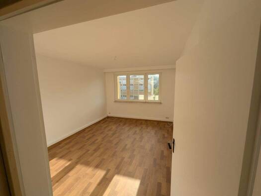 Wohnung zur Miete 295 € 3 Zimmer 57 m² Geschoss 2/2 frei ab sofort Kaulsdorf Kaulsdorf 07338