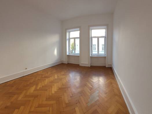 Wohnung zur Miete 948 € 2 Zimmer 85 m² Geschoss 2/4 frei ab 01.06.2026 Wiesbaden 65185