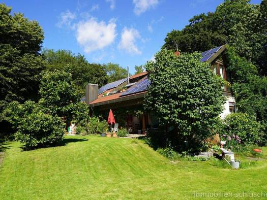 Villa zum Kauf 10 Zimmer 300 m² 1.329 m² Grundstück Memmingen 87700