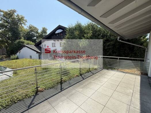 Wohnung zur Miete 1.080 € 3 Zimmer 72 m² frei ab sofort Chieming Chieming 83339