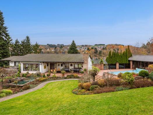 Villa zum Kauf 9 Zimmer 283 m² 9.779 m² Grundstück Thaleischweiler-Fröschen 66987