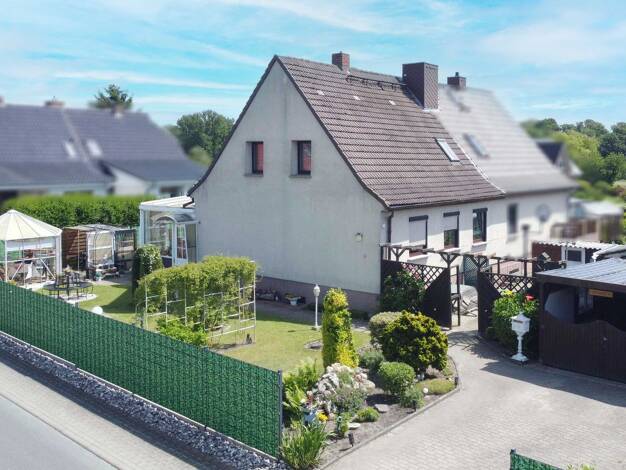 Doppelhaushälfte zum Kauf 149.000 € 4 Zimmer 109 m² 500 m² Grundstück Altenpleen Altenpleen 18445