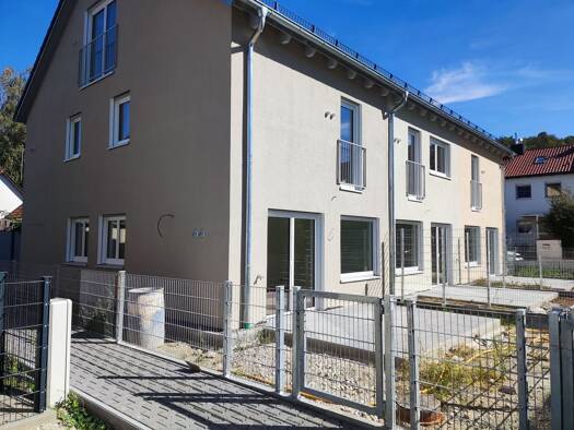 Reihenhaus zur Miete 1.730 € 4 Zimmer 110 m² 200 m² Grundstück frei ab 01.12.2026 Peter u. Paul Landshut 84028
