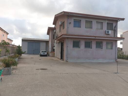 Einfamilienhaus zum Kauf 500.000 € 7 Zimmer 240 m² 1.647 m² Grundstück Zrofolliu/Zerfaliu 09070