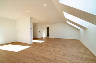 Wohnung zum Kauf provisionsfrei 254.000 € 3 Zimmer 63 m² 1. Geschoss frei ab sofort August-Lutz-Straße 7 Oettingen Oettingen i.Bay. 86732
