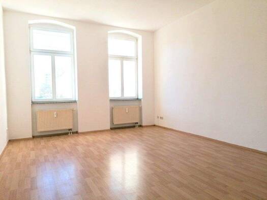 Wohnung zur Miete 400 € 3 Zimmer 80,4 m² EG frei ab sofort Bernsdorfer Straße 69 Bernsdorf Chemnitz 09126