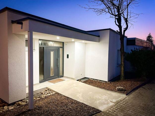 Bungalow zum Kauf 719.000 € 4,5 Zimmer 157 m² 465 m² Grundstück frei ab sofort Hochfeld-Steinberg Schweinfurt 97422