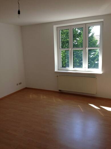 Wohnung zur Miete 680 € 2 Zimmer 70 m² 1 Geschosse Saarlouis Saarlouis 66740