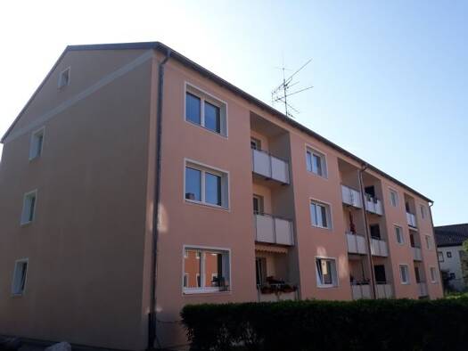 Wohnung zur Miete 500 € 3 Zimmer 72,8 m² 2. Geschoss frei ab sofort Kettelerstraße 6 Emmerting 84547