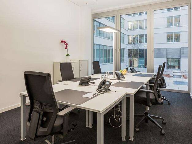 Bürofläche zur Miete provisionsfrei 42 m² Bürofläche teilbar ab 7 m² Bertha-Benz-Straße 5 Moabit Berlin 10557