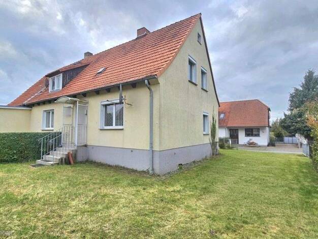 Doppelhaushälfte zum Kauf 60.000 € 3 Zimmer 60 m² 820 m² Grundstück Velgast 18469