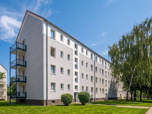Wohnung zur Miete 311 € 2 Zimmer 44,3 m² EG frei ab 01.10.2026 Straße des Friedens 84 Merseburg 06217