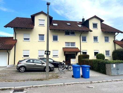 Wohnung zur Miete 800 € 3 Zimmer 88,8 m² 1. Geschoss frei ab 01.11.2026 Alburg Straubing 94315