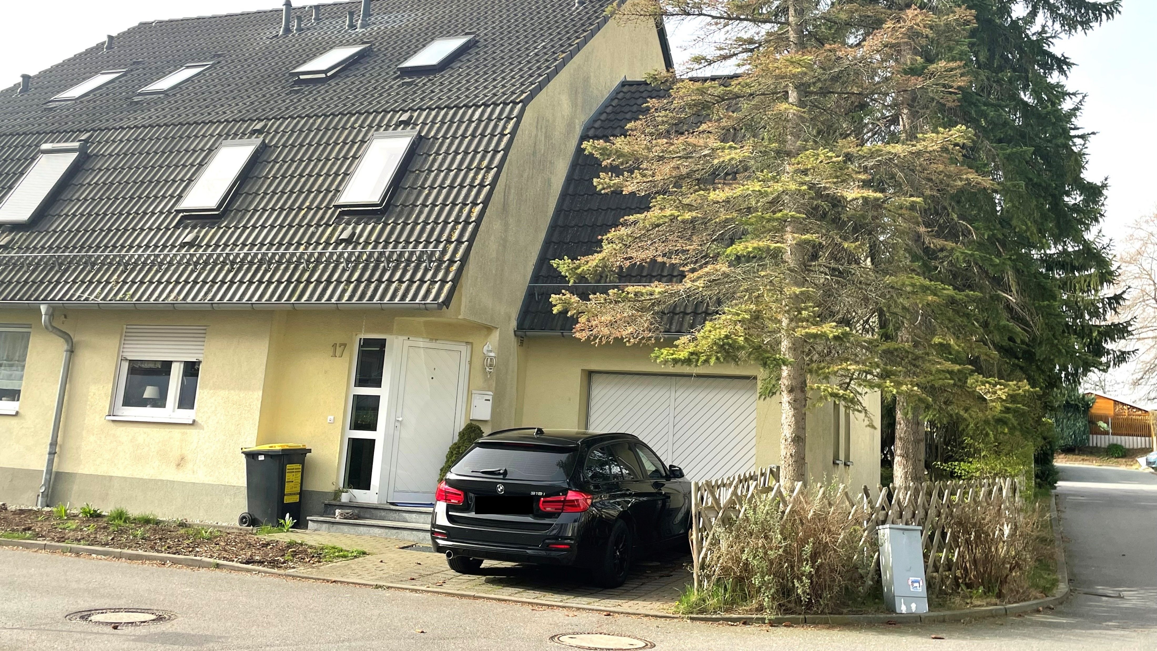 Reihenendhaus zum Kauf 299.000 € 5 Zimmer 139,9 m²<br/>Wohnfläche 277 m²<br/>Grundstück Röhrsdorf 961 Chemnitz 09247