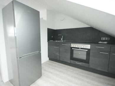 Wohnung zur Miete 440 € 1 Zimmer 37 m² Dachgeschoss, 3. Geschoss frei ab sofort Humboldstr. 17 Monheim Monheim am Rhein 40789