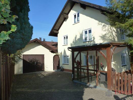 Einfamilienhaus zum Kauf 165.000 € 7 Zimmer 122,2 m² 520 m² Grundstück Rattiszell 94372