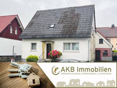 Einfamilienhaus zum Kauf 105.000 € 6 Zimmer 150 m² 244 m² Grundstück frei ab sofort Ulrichstein Ulrichstein 35327