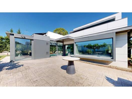 Chalet zum Kauf 980.000 € 3 Zimmer 300 m² 1.086 m² Grundstück Saragossa 50012