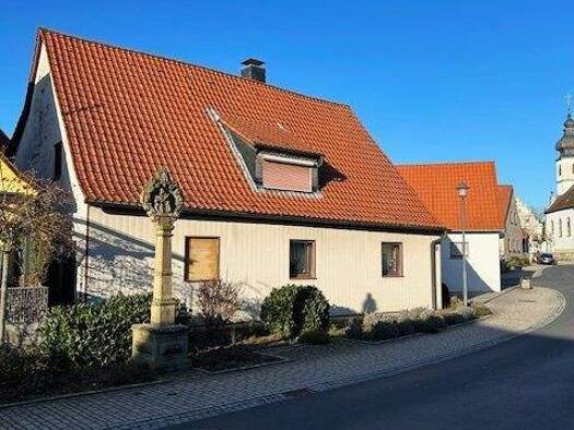 Einfamilienhaus zum Kauf 1 Zimmer 150 m² 223 m² Grundstück frei ab sofort Rödelsee 97348