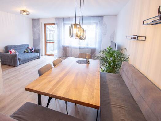 Reihenmittelhaus zum Kauf 369.000 € 6 Zimmer 116,7 m² 131 m² Grundstück Amberg 92224