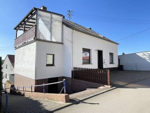 Einfamilienhaus zum Kauf 138.000 € 7 Zimmer 133 m² 366 m² Grundstück Schmelz Schmelz / Außen 66839