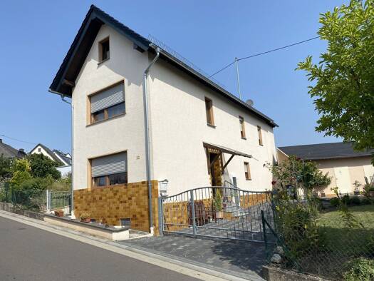 Einfamilienhaus zum Kauf 239.000 € 6 Zimmer 122,7 m² 581 m² Grundstück Nickenich 56645