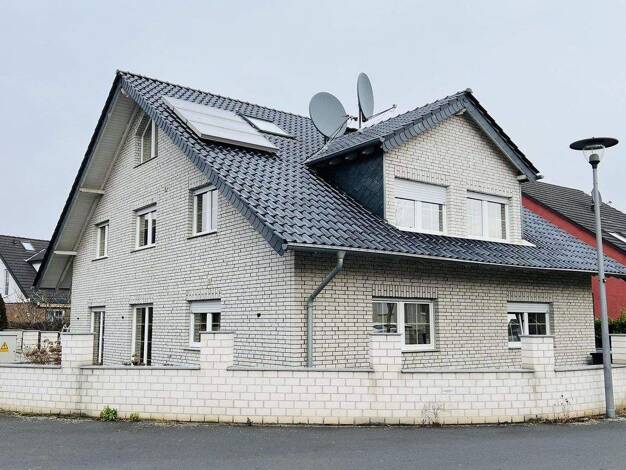 Maisonette zur Miete 3.150 € 7 Zimmer 266 m² EG frei ab 01.04.2026 Indianapolisstr.62 Widdersdorf Köln 50859