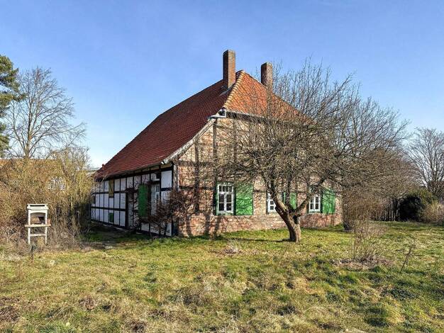 Bauernhaus zum Kauf 245.000 € 4 Zimmer 111,8 m² 1.176 m² Grundstück Stelingen Garbsen 30827