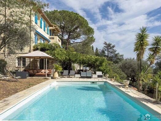 Einfamilienhaus zum Kauf 1.100.000 € 205,3 m² 6.293 m² Grundstück CHATEAUNEUF GRASSE 06740