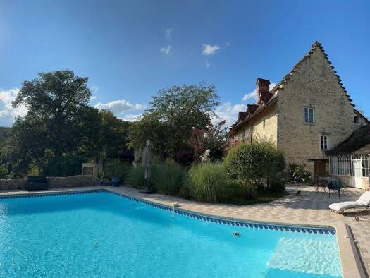 Einfamilienhaus zum Kauf 1.762.000 € 10 Zimmer 555 m² 350.911 m² Grundstück Morestel 38510