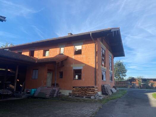 Einfamilienhaus zum Kauf 7 Zimmer 107 m² 400 m² Grundstück frei ab sofort Pfraundorf Raubling 83064