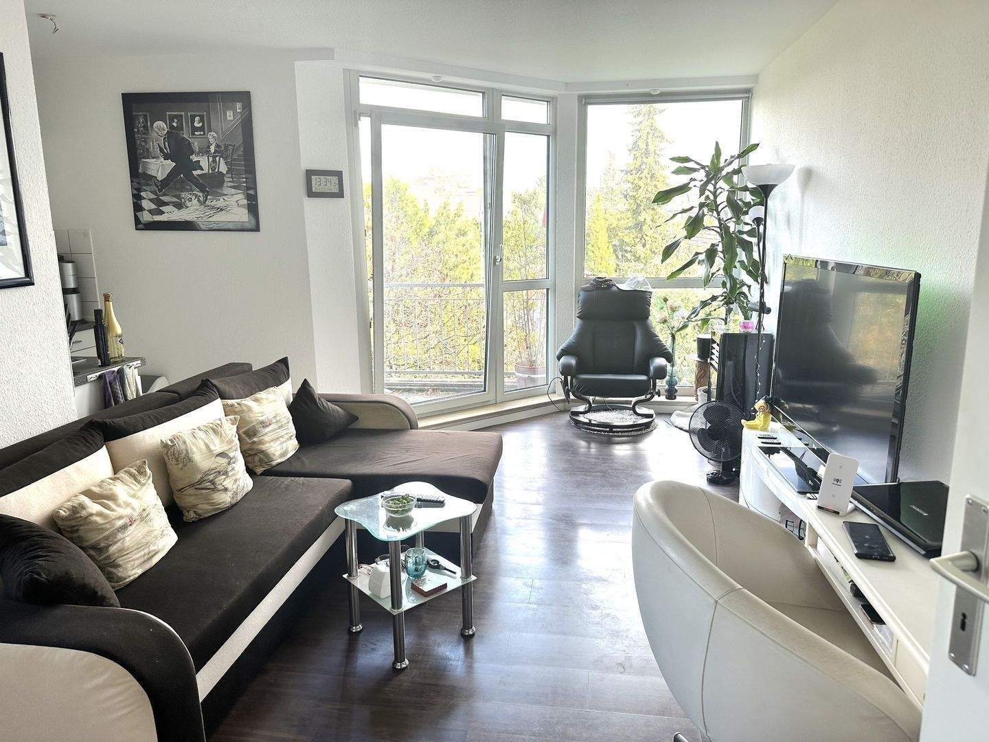 Immobilie in Hilden - Single Wohnung mit Balkon und Duplex Stellplatz. Kleine Kapitalanlage in Hilden!  - Bild 1