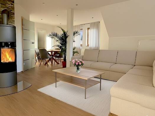 Wohnung zur Miete 770 € 3 Zimmer 100 m² frei ab sofort Volkersbrunn Leidersbach 63849