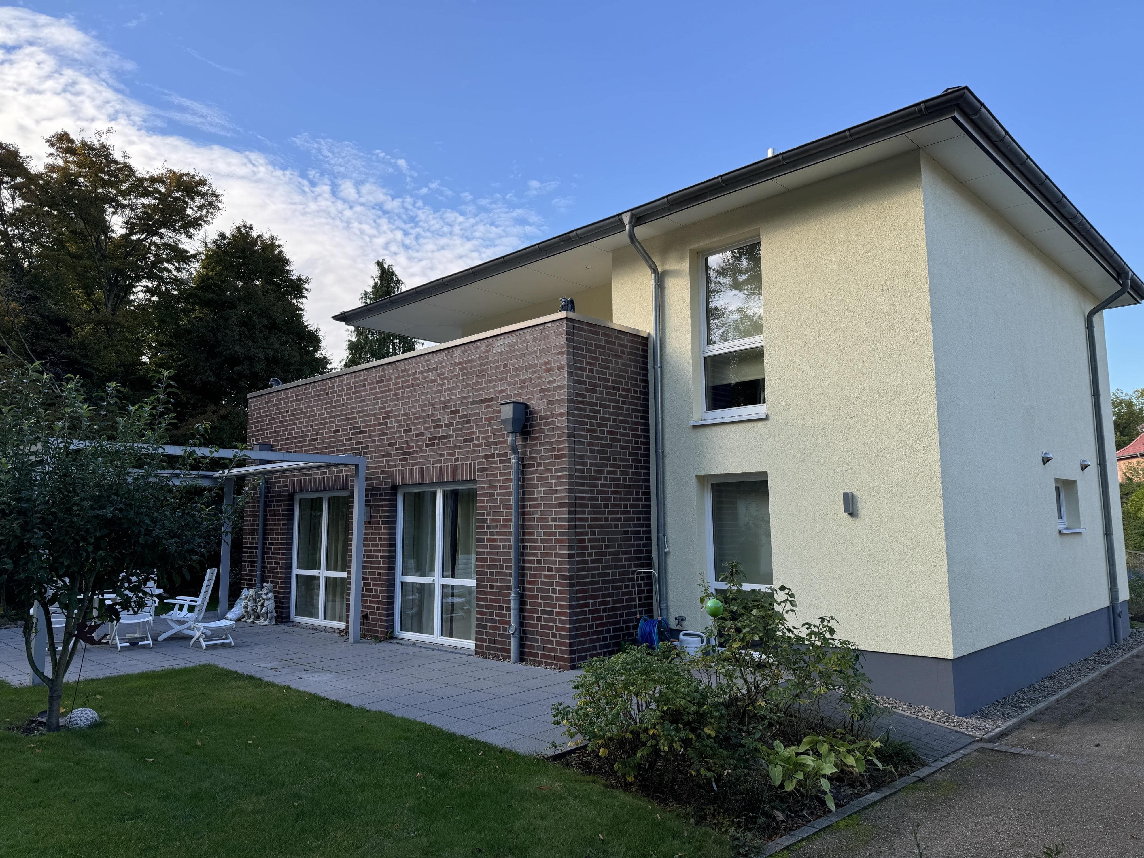 Einfamilienhaus zum Kauf 699.000 € 3 Zimmer 144,7 m²<br/>Wohnfläche 604 m²<br/>Grundstück ab sofort<br/>Verfügbarkeit Mittelfeld Lüneburg 21335