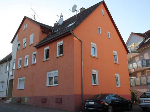 Mehrfamilienhaus zum Kauf 349.500 € 9 Zimmer 216 m² 203 m² Grundstück Brackenheim Brackenheim 74336