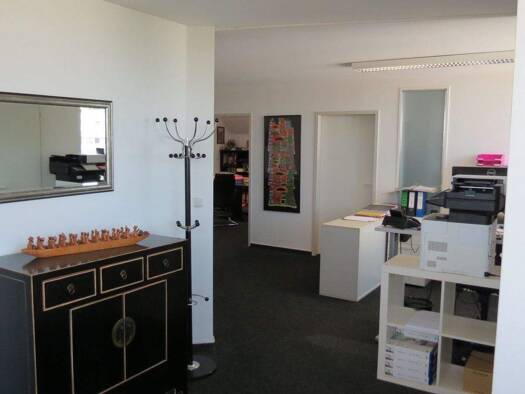 Bürofläche zur Miete provisionsfrei 9,50 € 4 Zimmer 112 m² Bürofläche Dotzheimer Straße 164-168 Wiesbaden 65197