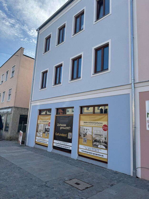 Wohnung zur Miete - Erstbezug 910 € 3 Zimmer 75 m² Dachgeschoss, 2. Geschoss frei ab 01.08.2025 Marktplatz Gangkofen Gangkofen 84160