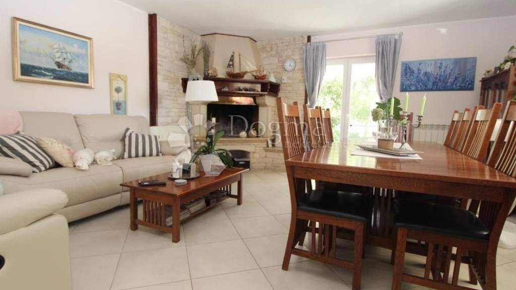 Wohnung zum Kauf 550.000 € 4 Zimmer 181 m² 1. Geschoss Novigrad