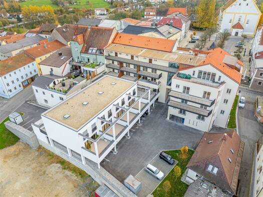 Wohnung zur Miete - Erstbezug 880 € 2 Zimmer 80 m² frei ab sofort Stadtplatz 14 Viechtach 94234