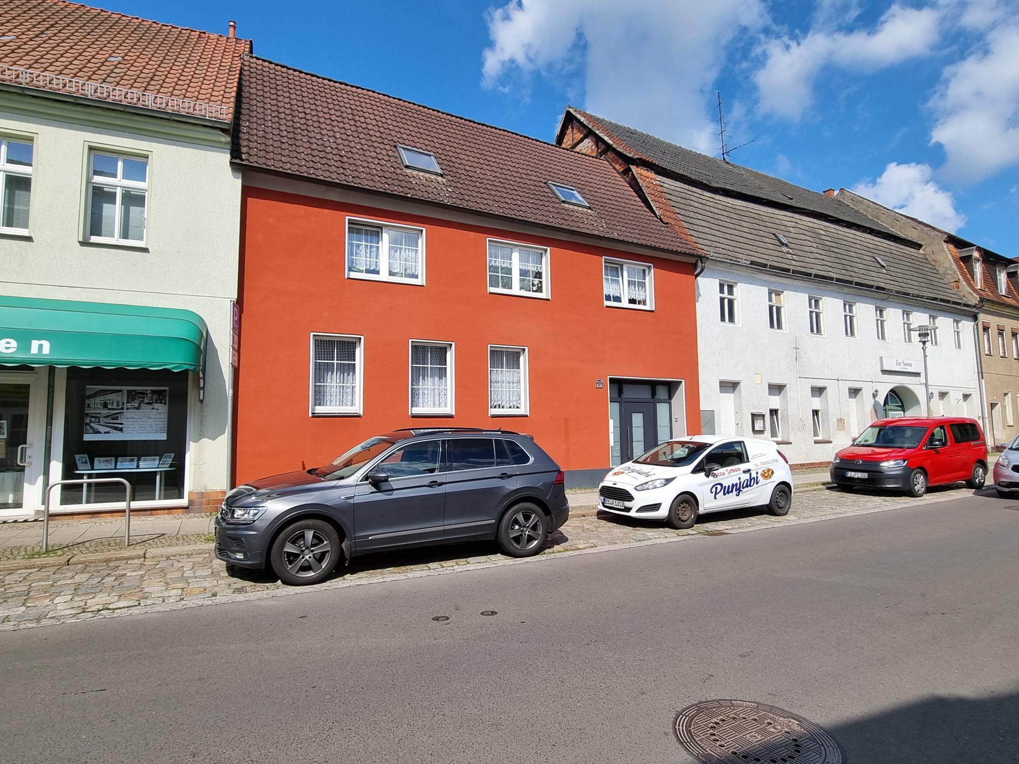 Reihenmittelhaus zum Kauf 169.000 € 7 Zimmer 196,5 m²<br/>Wohnfläche 726 m²<br/>Grundstück Doberlug-Kirchhain Doberlug-Kirchhain 03253