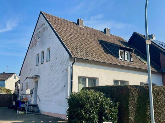 Mehrfamilienhaus zum Kauf 299.000 € 7 Zimmer 180 m² 435 m² Grundstück Giesenkirchen Mönchengladbach 41238