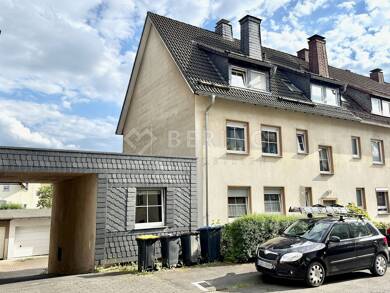 Mehrfamilienhaus zum Kauf 355.000 € 7 Zimmer 177 m² 321 m² Grundstück Siegen Siegen 57072