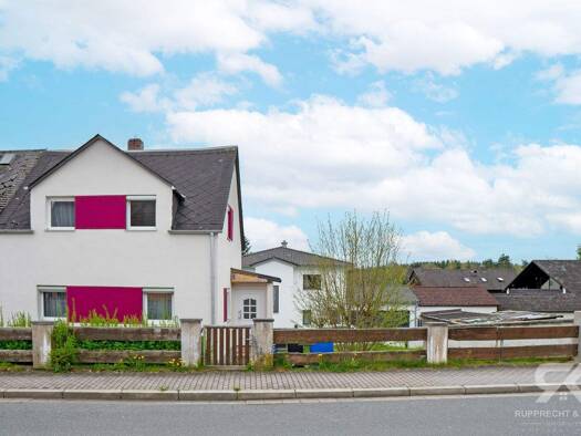 Doppelhaushälfte zum Kauf 239.000 € 3 Zimmer 110 m² 363 m² Grundstück frei ab sofort Weiden 92637