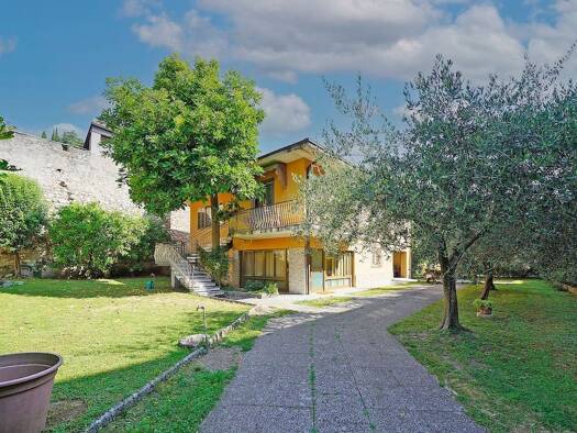 Einfamilienhaus zum Kauf 690.000 € 7 Zimmer 245 m² 430 m² Grundstück frei ab sofort Moretto 3 Toscolano Maderno 25088