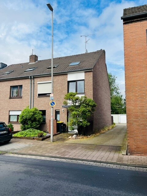 Mehrfamilienhaus zum Kauf als Kapitalanlage geeignet 450.000 € 155 m²<br/>Wohnfläche 453 m²<br/>Grundstück Willich Willich 47877