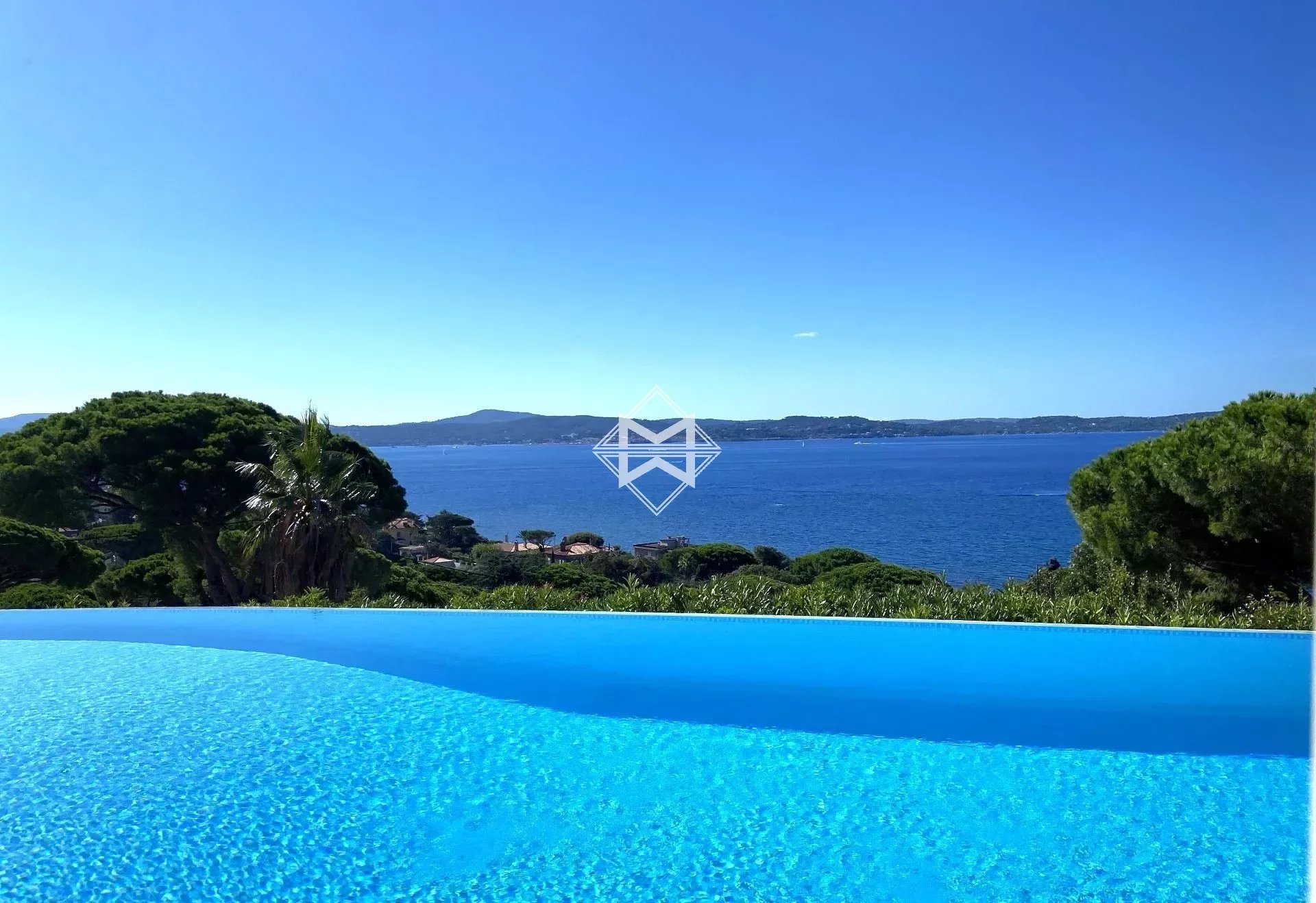 Villa zum Kauf provisionsfrei 3.200.000 € 6 Zimmer 264 m²<br/>Wohnfläche 1.689 m²<br/>Grundstück Nartelle-Noyer-Bellevue-bd des Sardinaux Sainte-Maxime 83120