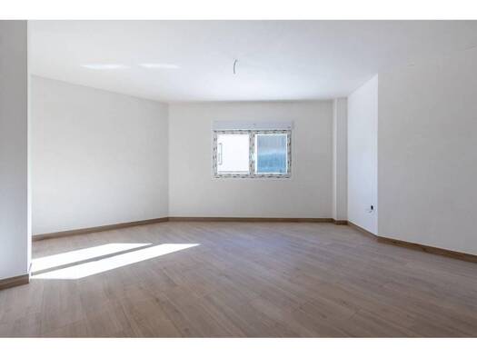 Wohnung zum Kauf - Erstbezug 109.000 € 3 Zimmer 142 m² EG Zagra 18311